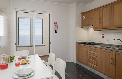Canico Apartment | Para famílias com vista mar, Reis Magos III