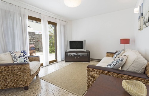 Ponta do Sol Villa | Paradise by the sea with the best climate of Madeira