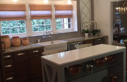 Hollywood House | Paradise in Hollywood , 3 bedrooms , 4 bathrooms, with. pool , private setting!