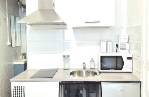 Moulin de la Vierge Apartment | Paris 14 eme: Superb studette, quiet and bright