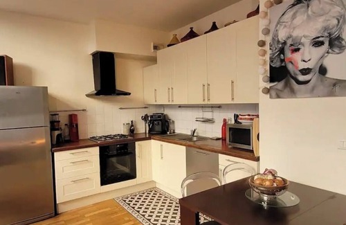 Quartier de Rochechouart Apartment | Paris Montmartre - Triplex de Charme