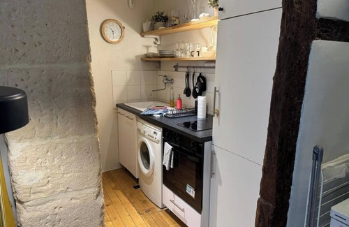 Saint-Merri Apartment | Paris Rivoli - City Hall the Marais
