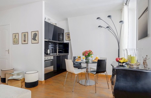 Quartier des Invalides Apartment | Paris St Germain Central residence