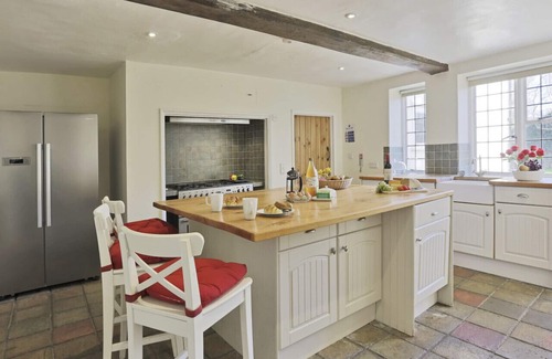 Beccles House | Park Farm House - Eight Bedroom House, Sleeps 15