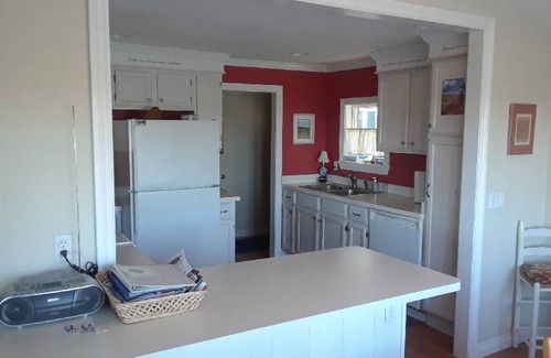 Empire House | Park Place Empire Beach Best location in town