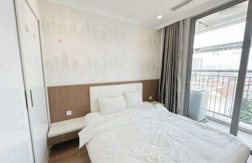 Hai Ba Trung Apartment | Park Premium Time Beautiful Corner Unit