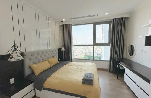 Hai Ba Trung Apartment | Park Premium Time Beautiful Corner Unit