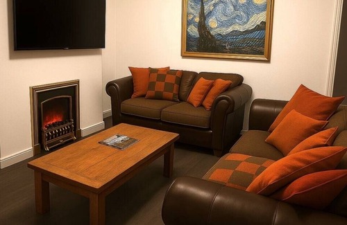 Bilston House | Park Road Retreat