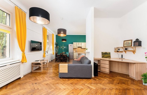 Warszawskie Apartment | Park Strzelecki Spacious Apartment