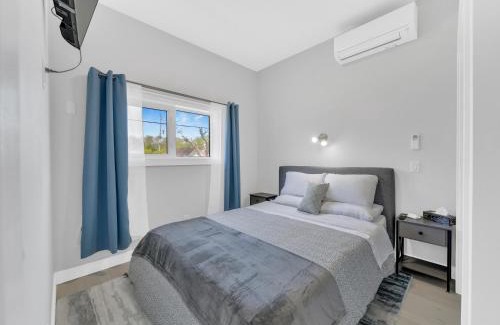 Leamington Apartment | Parkside Flat #5 - Seacliff Beach Suites
