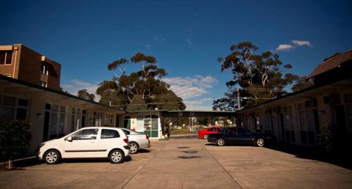 Brunswick Hotel | Parkville Motel