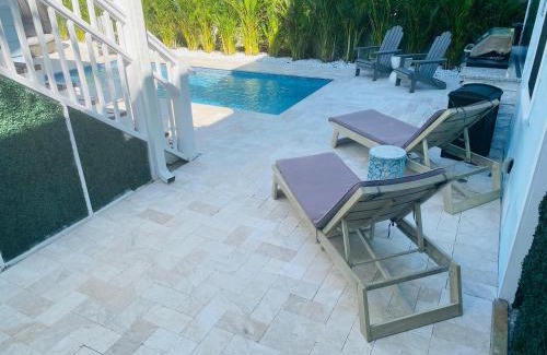 Pass-a-Grille House | Pass-A-Grille Key West Style Main House Pool BBQ