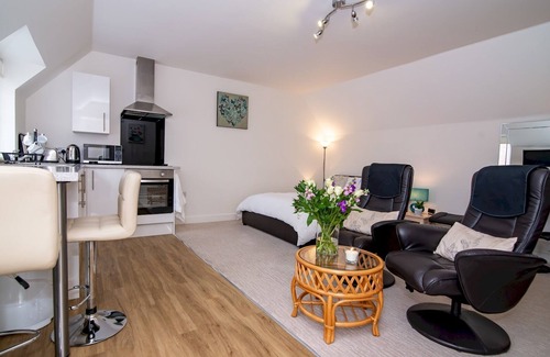 Coleford Apartment | Pass the Keys | Charming Studio Apartment ideal for a Staycation