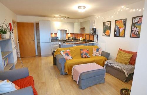 Clayton Apartment | Pass the Keys Cosy Apartment Mins Away to Man City Etihad Arena