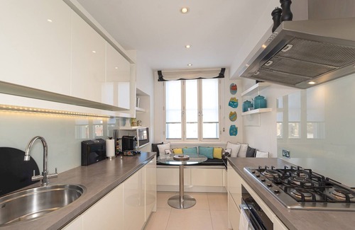 Regent's Park Apartment | Pass the Keys | Elegant 2bed flat overlooking Regent’s Park London