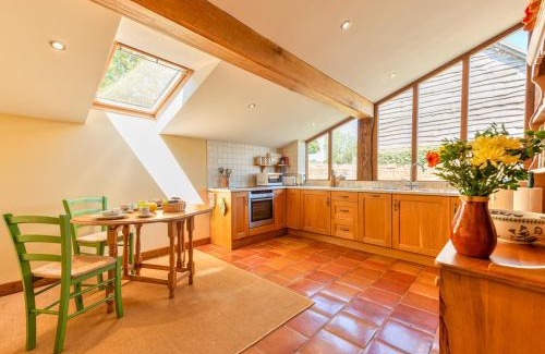 Eaton Mascott House | Pass the Keys Hidden Gem in Stunning Location