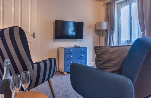 Shifnal Apartment | Pass the Keys Modern Ground Floor Apartment