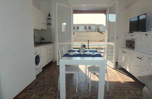 Lido di Pomposa Apartment | Pasubio 1 - Three-room apartment with air conditioning near the sea.