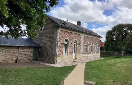 Courcelles-sous-Moyencourt House | Pavillon de la Garde