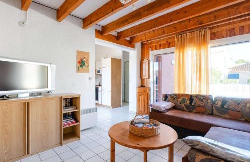 Narbonne-Plage Villa | Pavillon pour 6, proche plage, avec terrasse, parking et animaux acceptés - FR-1-409-257
