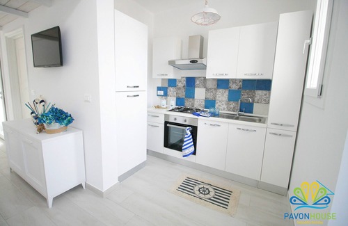 Posto Rosso House | Pavon House Blue -Villetta 80 meters from the sea, 3 km from Torre San Giovanni beaches