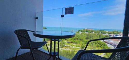 Kampung Bahasa Kapor Apartment | PD D'Wharf The Bay Superior Queen Room SeaView Balcony