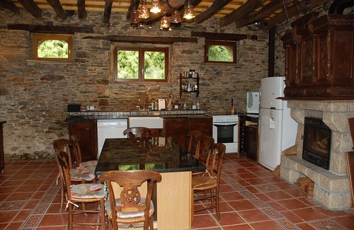 Carentoir House | PEACE, PRIVACY AND HISTORY—ALL WRAPPED UP IN A MAGICAL SETTING!