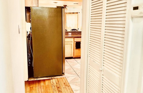 Newark House | Peaceful 3Bedroom Home -Near EWR/NYC