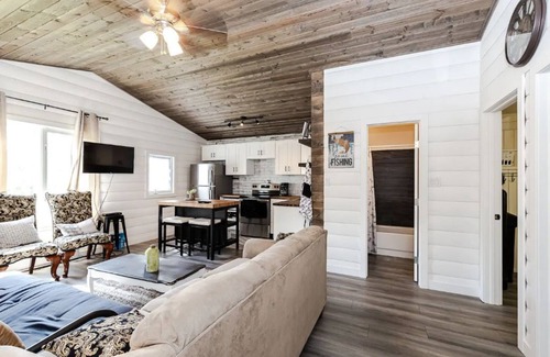 Saint Malo Cabin | Peaceful, Beautiful Cabin - Cabin 13