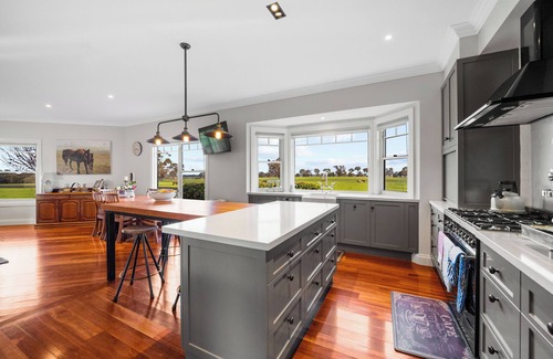 Dhurringile Other | Peaceful Country GetawaynFamily friendly, fishing, rail trails & prospecting