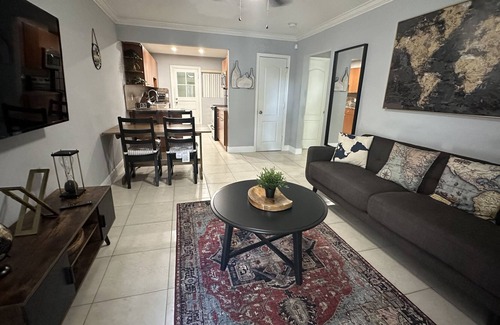 Palm Beach - West Palm Beach Villa | Peaceful & Cozy Home Near Everything