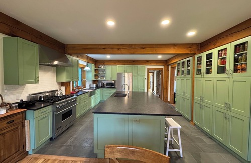 Bangor Other | Peaceful Farmhouse outside of South Haven - 2 bedrooms.