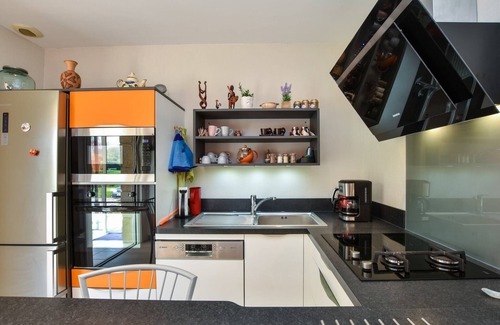 Pedernec House | Peaceful Forest Stay in Pédernec