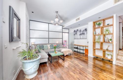 Jean-Medecin Apartment | Peaceful Haven, Terrace in Nice