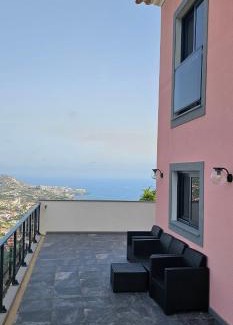 Camara de Lobos House | Peaceful Valley house