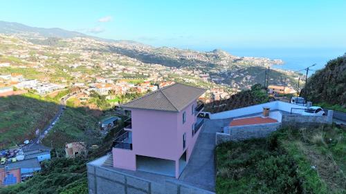 Camara de Lobos House | Peaceful Valley house