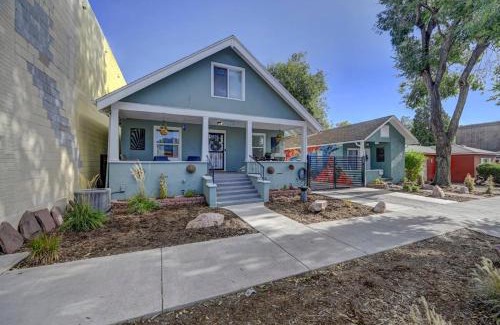 Colorado Springs Villa | Peak Reunion Retreat WiFi Hot Tub AC & Sunshine Villa