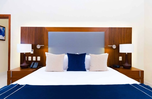 Los Cabos Hotel | Peak Whale Season! -3BR Penthouse - Ocean tower. Dates: January 03 - 10 -2026