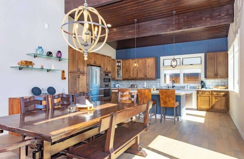 Rendezvous Ski Chalet | Peakview Paradise | Cozy Winter Park Hot Tub