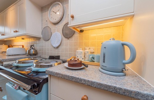 Pulverbatch Cottage | PEAR TREE COTTAGE, pet friendly, with open fire in Pulverbatch