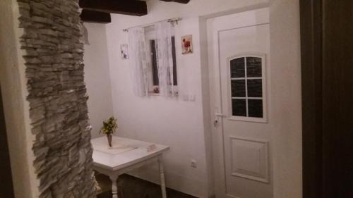 Veliki Drvenik Apartment | Pearl