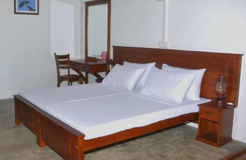 Uppuveli Hotel | Pearl Oceanic Resort - Trincomalee