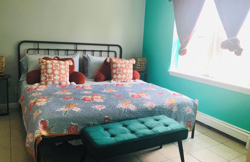 Peekskill House | Peekskill Apt 100%Walkable NYC 50mins Car & Train West Point 15mins RT6&9 2mins