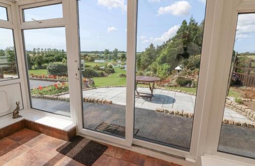Llanddaniel Fab House | Pen Bonc