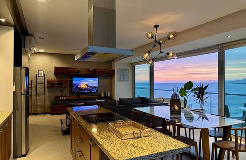 South Hotel Zone Apartment | Peninsula 2BR/2BA Pools&beach