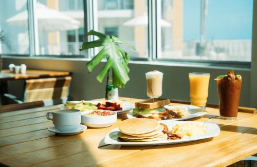 South Padre Island Hotel | Peninsula Island Resort & Spa - Beachfront Property at South Padre Island