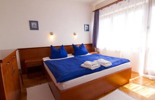 Prague 8 House | Pension Apartment Granit