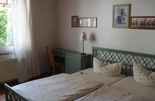 Ilversgehofen House | Pension Reuss - Hotel garni