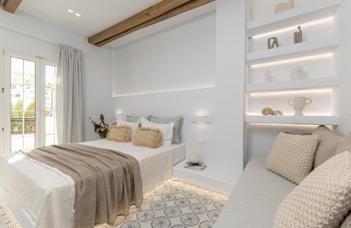 Naxos House | Pension Sofi