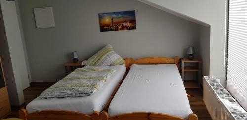 Bad Fallingbostel House | Pension Strohm im Lieth Café